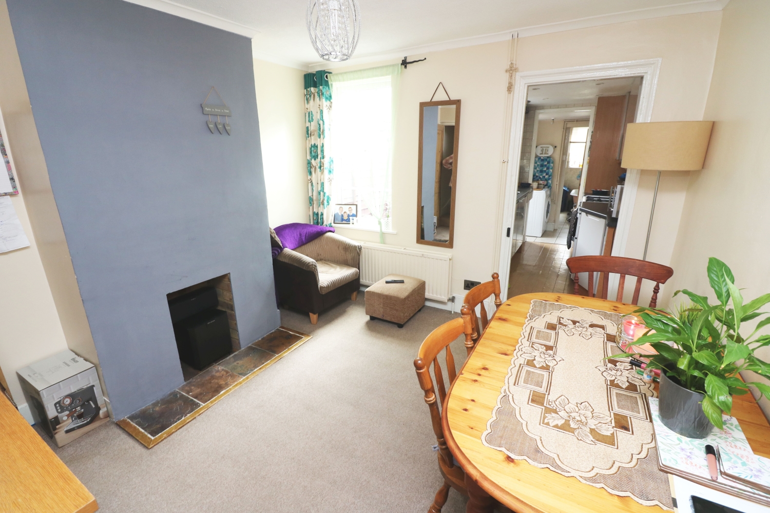 Edgell Road, StainesuponThames, Surrey, TW18 Nevin And Wells